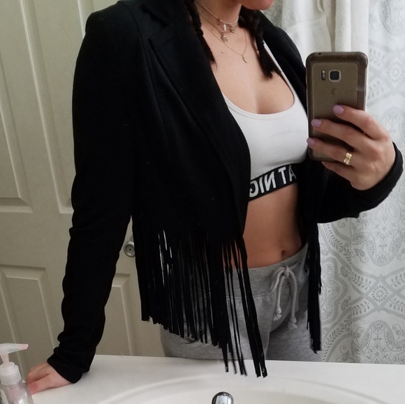 ont welfth Jackets & Blazers - 🖤Sueade Fringe Cropped Blazer🖤